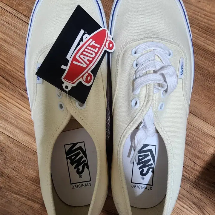 [BUNJANG] Vans Vault Authentic Sneakers / 반스 볼트 어센틱 260