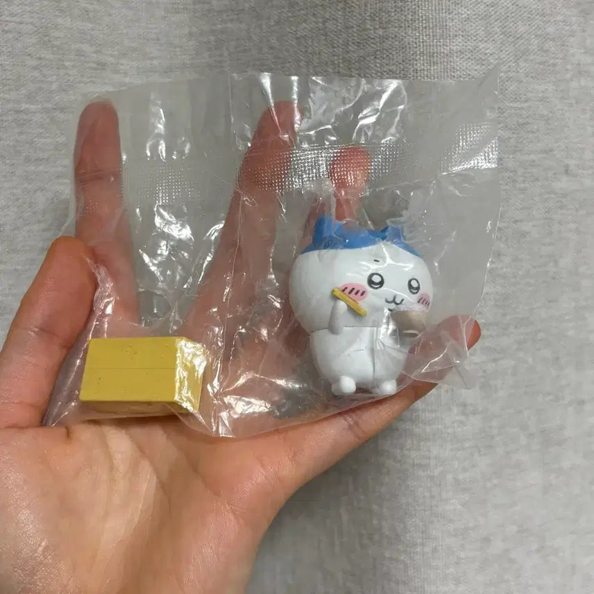 [BUNJANG] Hachitore Eating Figure Gacha Set / 밥먹는 하치와레 피규어 가챠