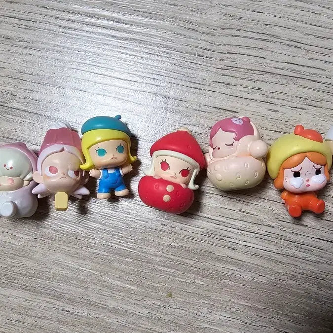 [BUNJANG] Pop Mart Official Mini Figure Pop Bean Doll Figure Set / 팝마트 정품 미니 피규어 팝빈 인형 피규어 세트
