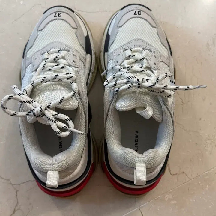 [BUNJANG] Balenciaga Triple S Sneakers / 발렌시아가 트리플S 37