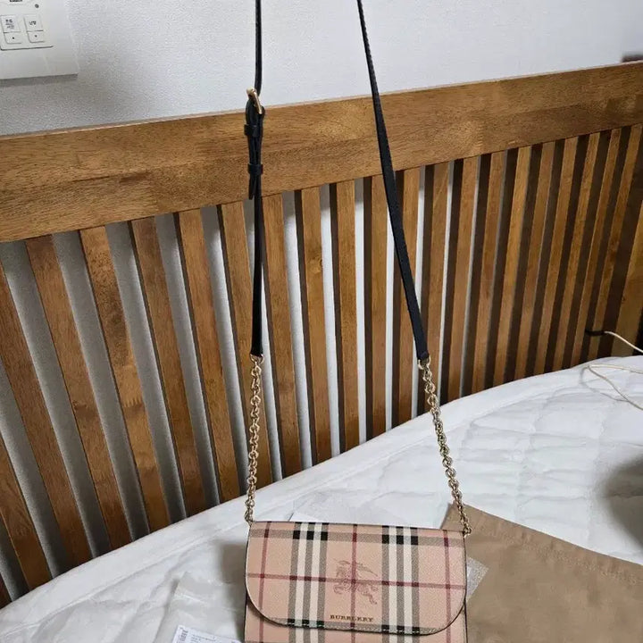 [BUNJANG] Burberry Chain Crossbody Bag / 버버리 체인 크로스백 숄더백 ,버버리 가방.버버리 클러치