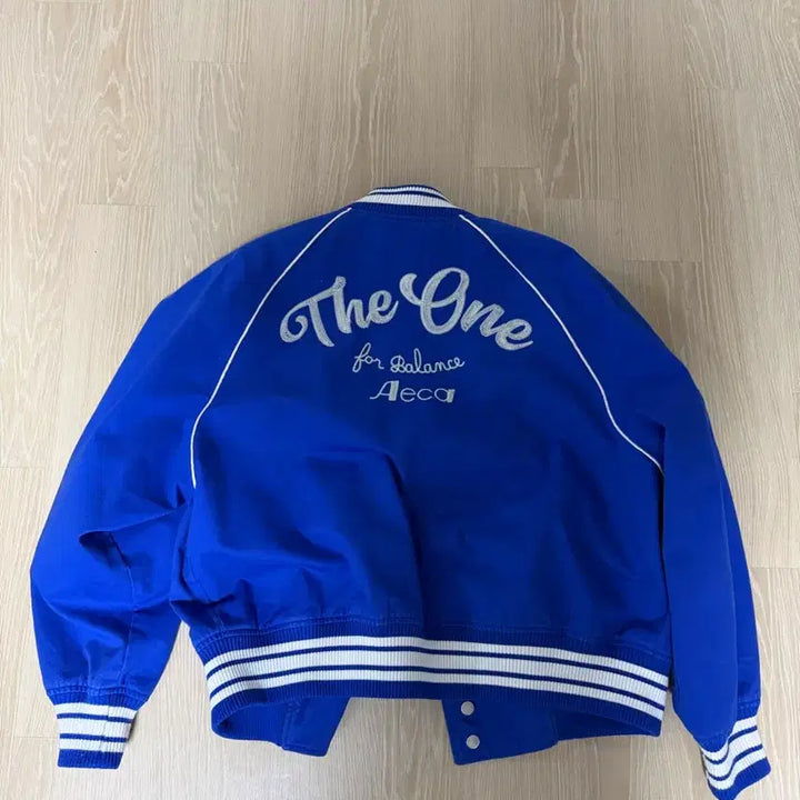 [BUNJANG] AICAWHITE Tiger Varsity Jacket Blue / 애이카화이트 타이거 바시티 자켓 블루
