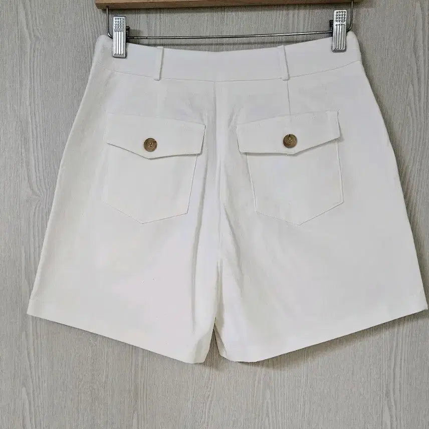 [BUNJANG] White Shorts Size 66 / 66 화이트 4부반바지 새상품