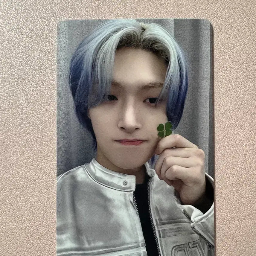 [SOLD OUT] 에이티즈 ATEEZ 점프업 네잎클로버 민기 MINGI