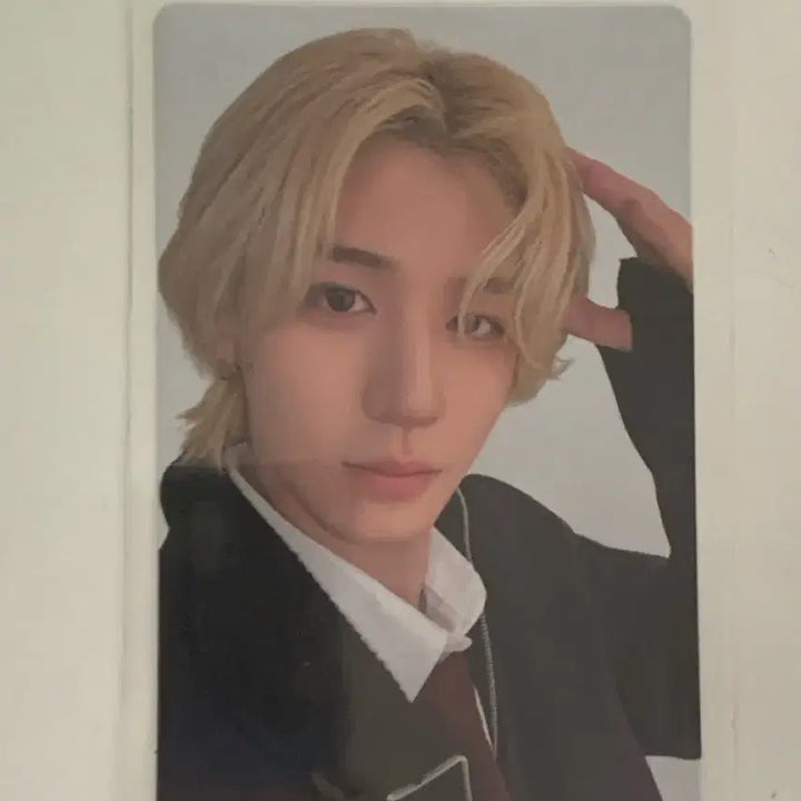 [BUNJANG] BOYNEXTDOOR Leehan No Genre Showcase Photocard / 보넥도 이한 no genre 노장르 쇼케이스 포카