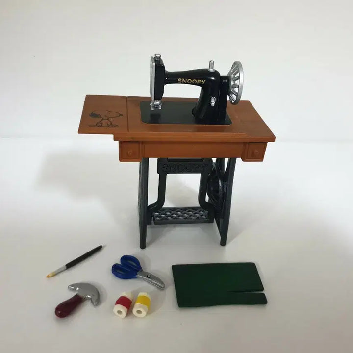 [BUNJANG] Snoopy Leather Atelier Miniature / 스누피 리멘트 가죽 아틀리에 공방