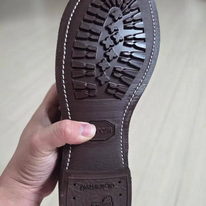 [BUNJANG] Red Wing 8085 Boots - Size 275 / 레드윙 8085 275사이즈 새제품 판매합니다