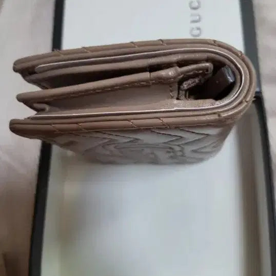 [BUNJANG] Gucci Marmont Bi-Fold Wallet Beige / 구찌 마몬트 반지갑 베이지색