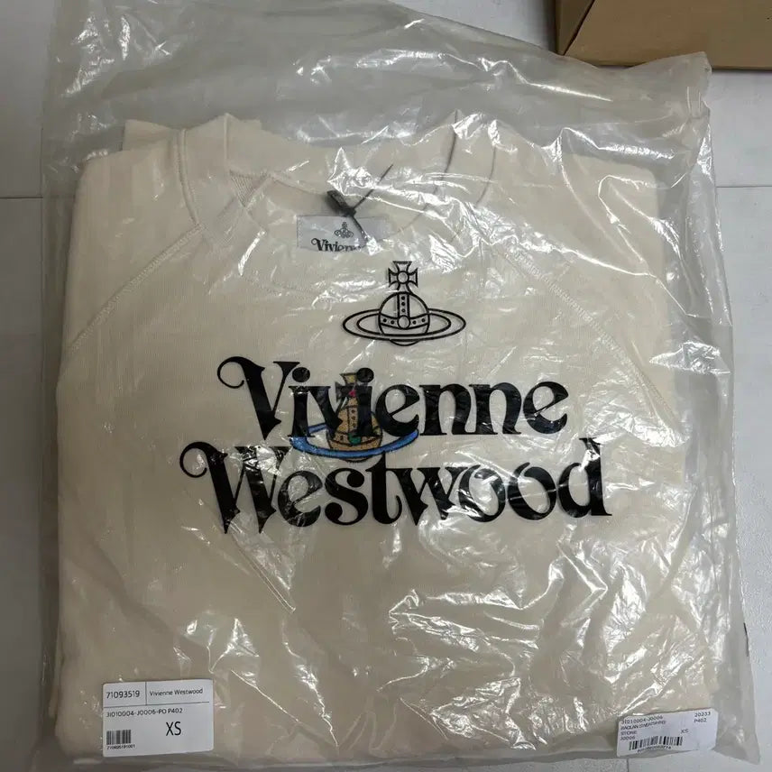 [BUNJANG] Vivienne Westwood Sweatshirt XS Ivory / 비비안웨스트우드 맨투맨 XS 아이보리