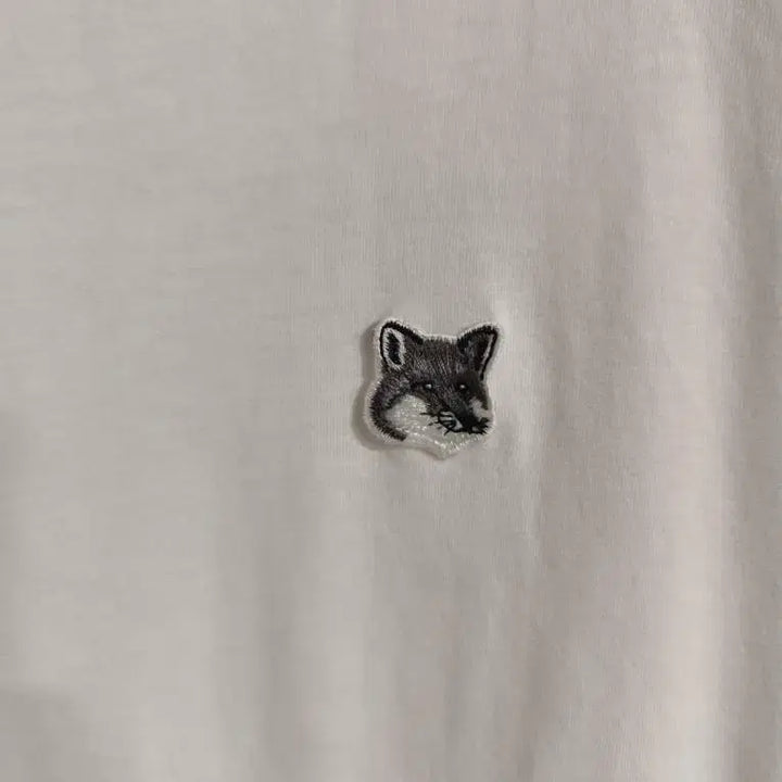 [BUNJANG] Maison Kitsuné Fox Head Patch Short Sleeve T-shirt White / L 메종키츠네 폭스헤드 패치 반팔티셔츠 화이트