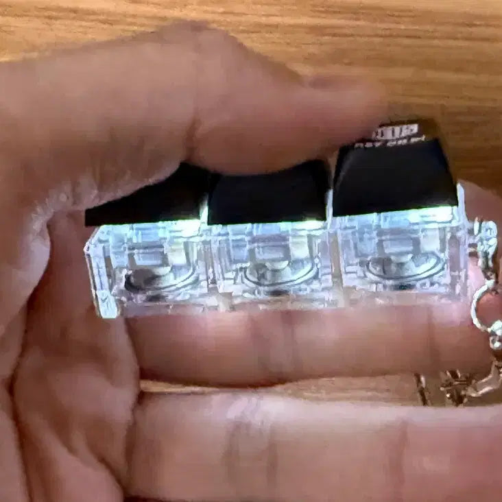 [BUNJANG] Deus Keycap Keyring with LED / 데우스 키캡 키링
