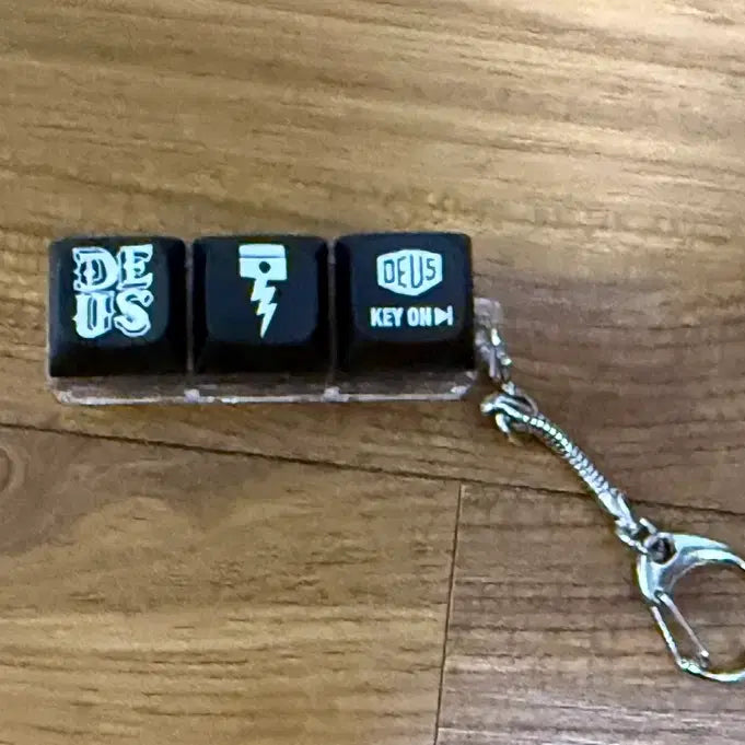 [BUNJANG] Deus Keycap Keyring with LED / 데우스 키캡 키링