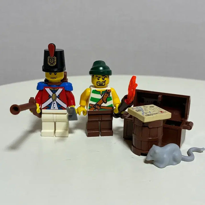 [BUNJANG] LEGO Pirates Treasure Chest Minifigure Set / 레고 해적 제국군 미니피규어 2기 세트