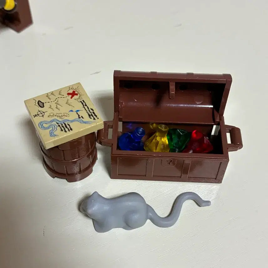 [BUNJANG] LEGO Pirates Treasure Chest Minifigure Set / 레고 해적 제국군 미니피규어 2기 세트