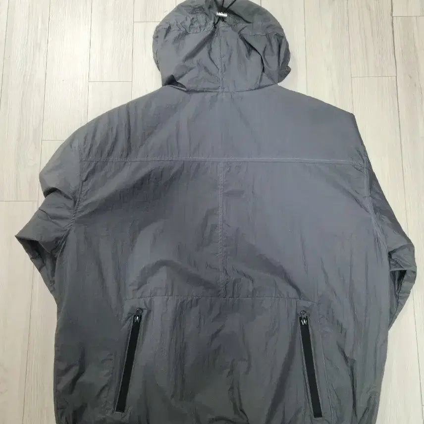 [BUNJANG] Nonfloor Windbreaker Jacket Size L / 논플로어 바람막이 L사이즈 판매합니다.
