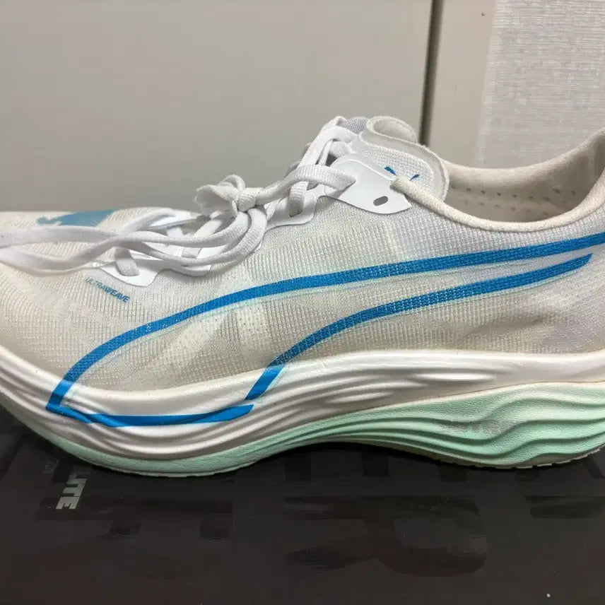 [BUNJANG] Puma Dinael 3 Running Shoes (280mm) / 푸마 디나엘3 280 팝니다