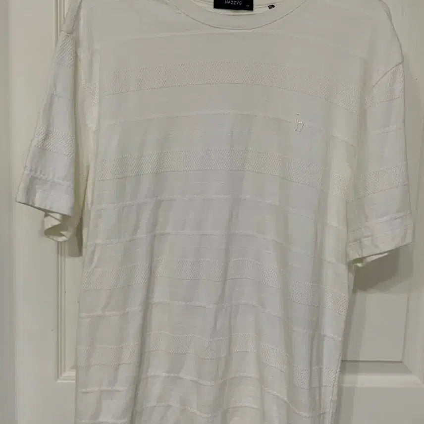 [BUNJANG] Hazzys White Stripe Short Sleeve T-shirt / 헤지스 화이트 스트라이프 반팔 티셔츠105
