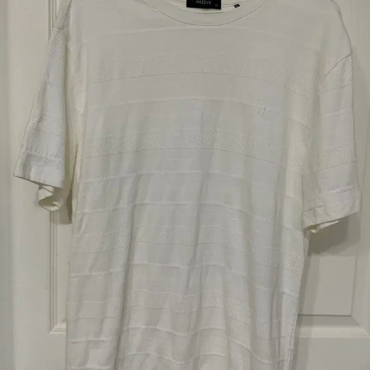 [BUNJANG] Hazzys White Stripe Short Sleeve T-shirt / 헤지스 화이트 스트라이프 반팔 티셔츠105