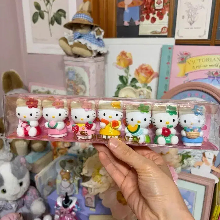 [BUNJANG] Vintage Sanrio Hello Kitty Fruit Figure Set / 고전 산리오 헬로키티 과일 피규어 세트