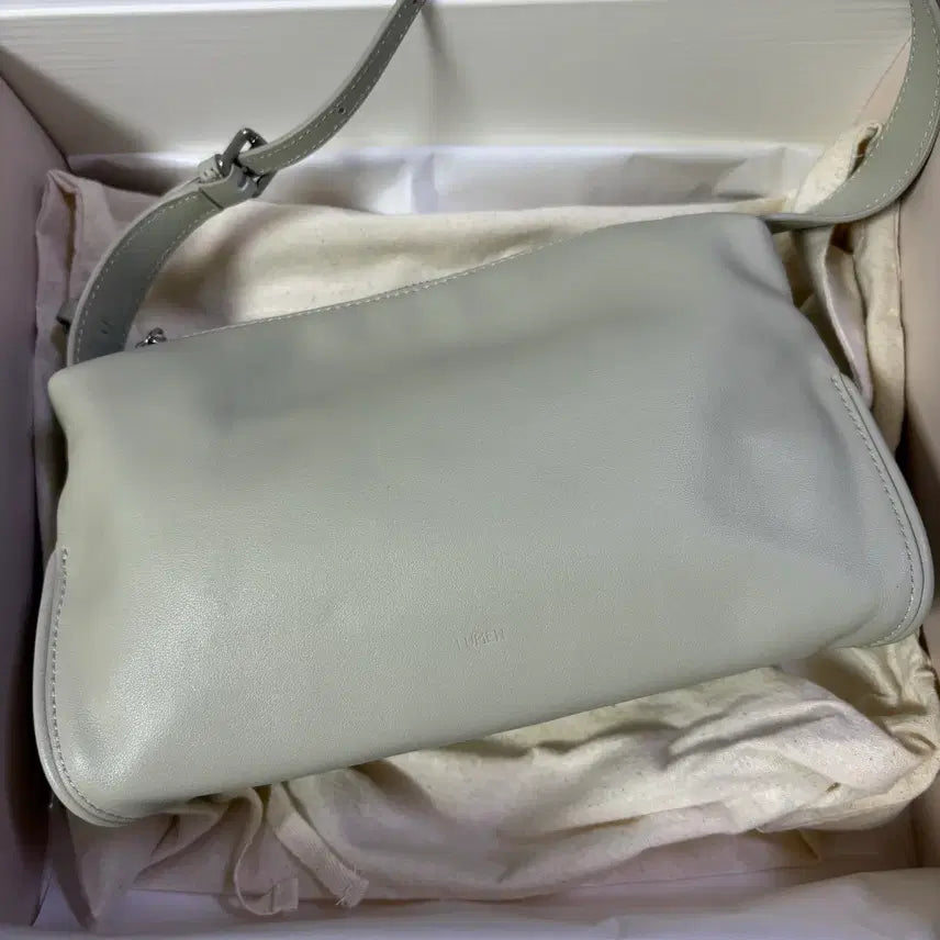 [BUNJANG] Atelier de Lumen Pillow Tote Bag (New, Full Box) / 아틀리에 드 루멘 필로우 토트 백 (새상품 풀박)