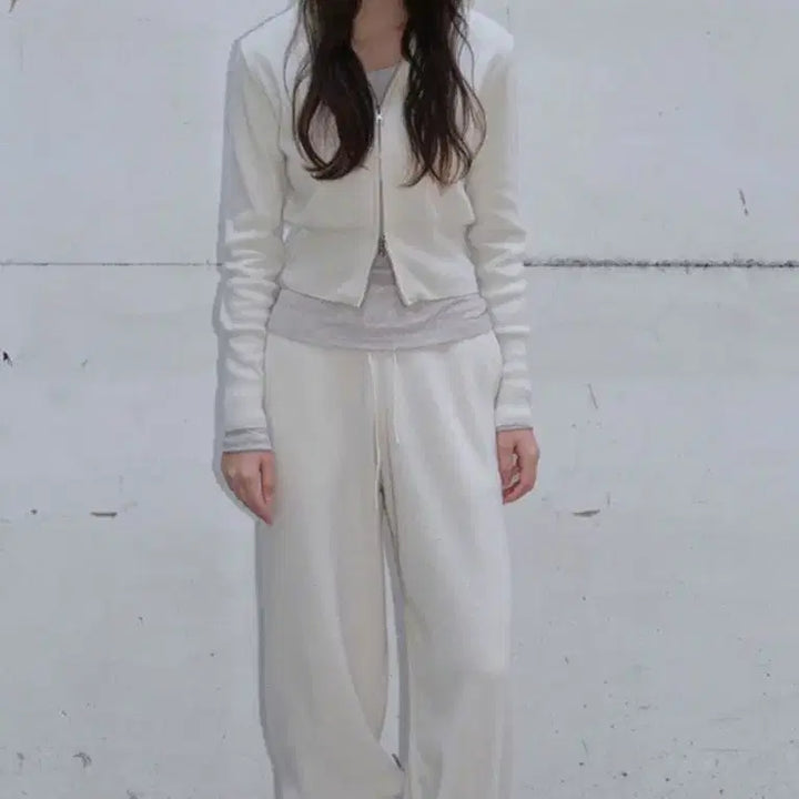 [BUNJANG] Lilycotts Breeze Hood Zip-up Hoodie and Pants Set / Lilycotts 릴리코츠 브리즈 후드집업 팬츠 일괄