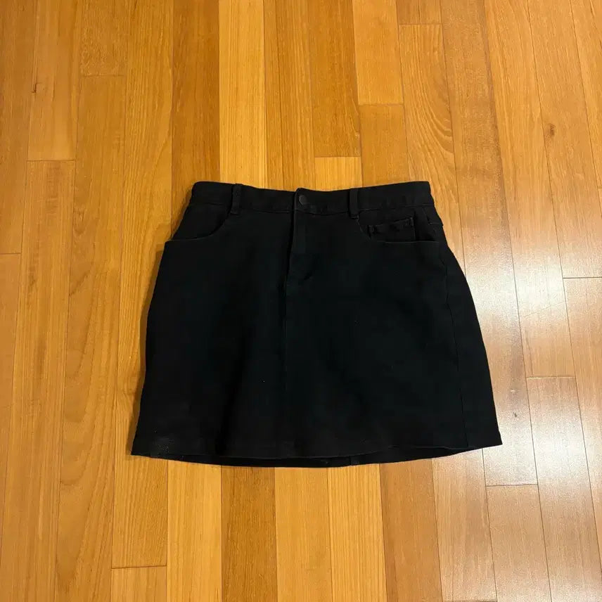 [BUNJANG] Lirilyco Black Mini Skirt L / 리리앤코 블랙 미니스커트 L