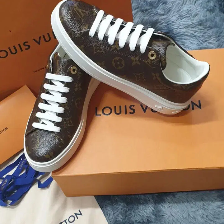 [BUNJANG] Louis Vuitton Time Out Monogram Sneakers / 루이비통 타임아웃 모노그램 스니커즈