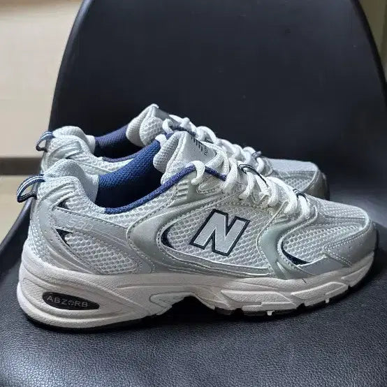 [BUNJANG] New Balance 530 Silver Sneakers (230) / 뉴발란스 530 실버 운동화(230)