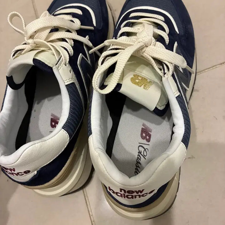 [BUNJANG] New Balance 574 Navy Sneakers - Size 250 / 뉴발란스 574 네이비 250