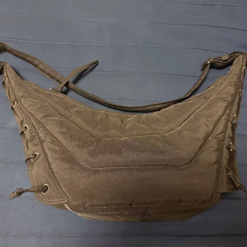 [BUNJANG] Lemaire Water Repellent Nylon Canvas Medium Soft Game Bag Dark Chocolate / 르메르 워터 리펠런트 나일론 캔버스 미디움 소프트 게임 백 다크 초콜릿