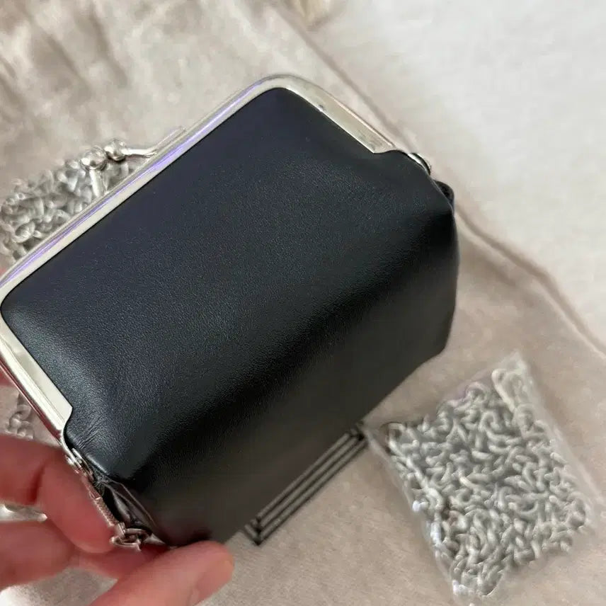 [BUNJANG] TTA Pelican Mini Bag / 티티에이 펠리컨 미니백