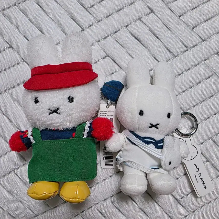 [BUNJANG] Miffy in Busan Miffy Doll Keyring (Jagalchi &amp; Marine) / 미피 인 부산 인형 키링 자갈치 마린