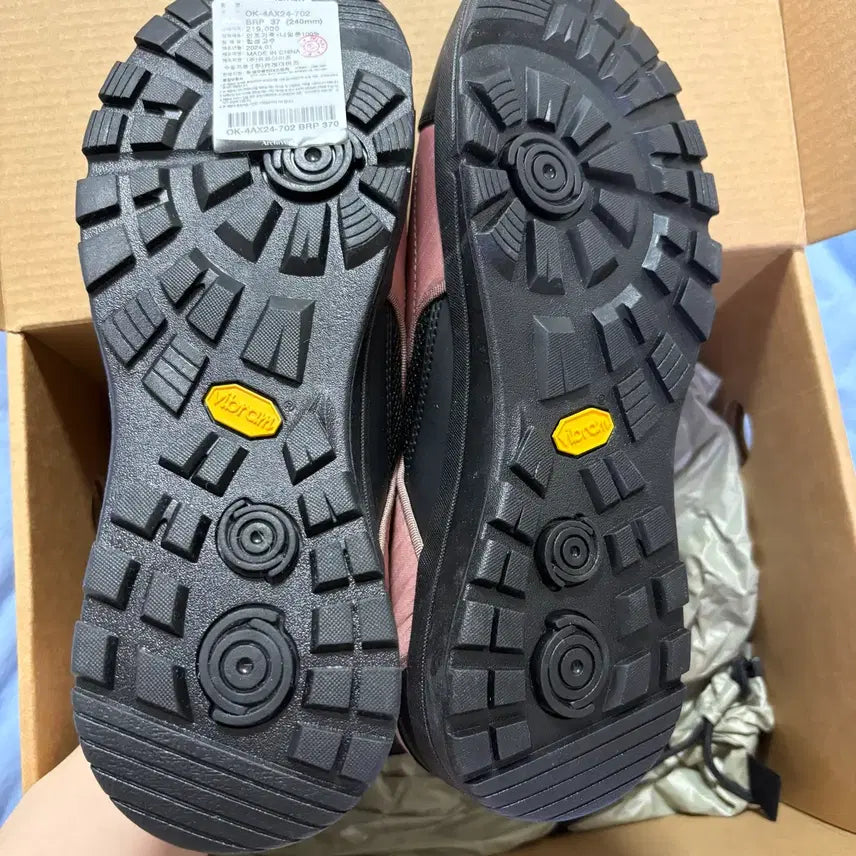 [BUNJANG] Archivepke x CAYL Vibram Sneakers Pink / 아카이브앱크 케일(archivepke x CAYL) 비브람 스니커즈 핑크
