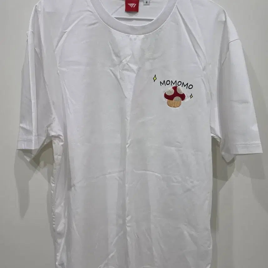 [BUNJANG] UNTARA UNMO T-Shirt Size 2 / t1 운타라 운모티