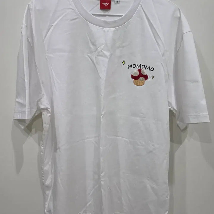 [BUNJANG] UNTARA UNMO T-Shirt Size 2 / t1 운타라 운모티