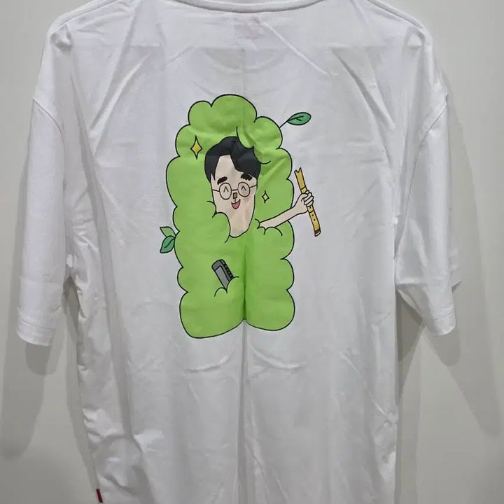 [BUNJANG] UNTARA UNMO T-Shirt Size 2 / t1 운타라 운모티