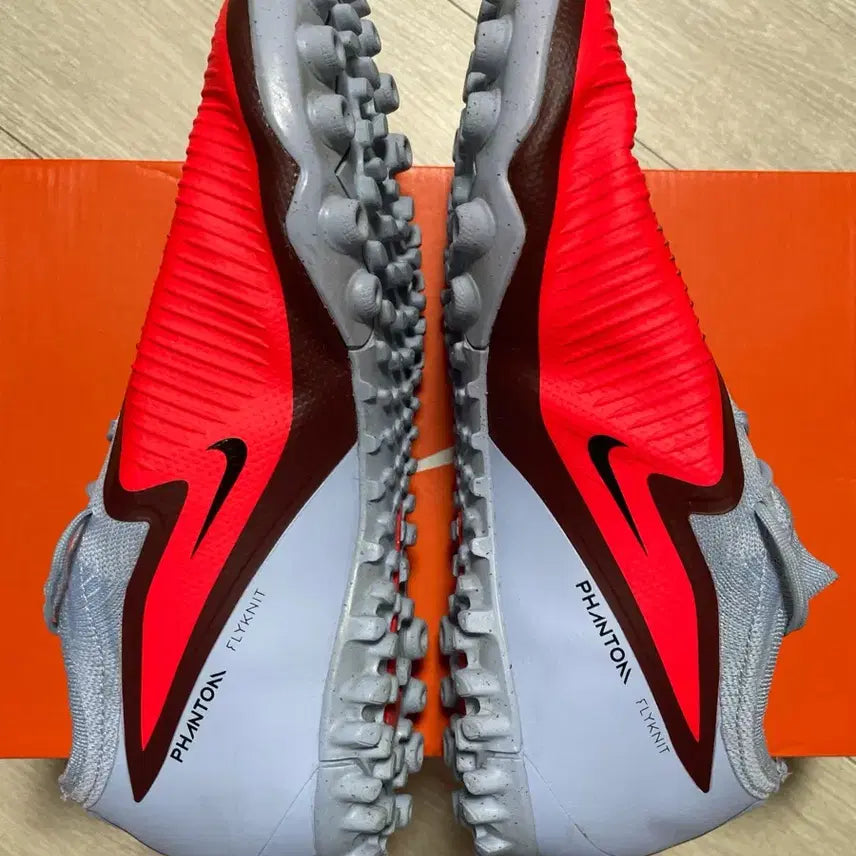 [BUNJANG] Nike Phantom 6 Pro TF 265 Futsal Shoes / 나이키 팬텀6 프로 TF 265 풋살화