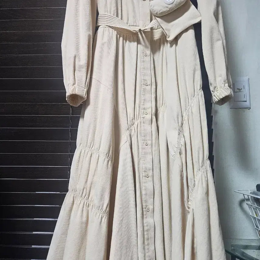 [BUNJANG] Ozscecon Lace Collar Belt Long Dress / 오즈세컨 레이스 칼라 벨트 롱 원피스