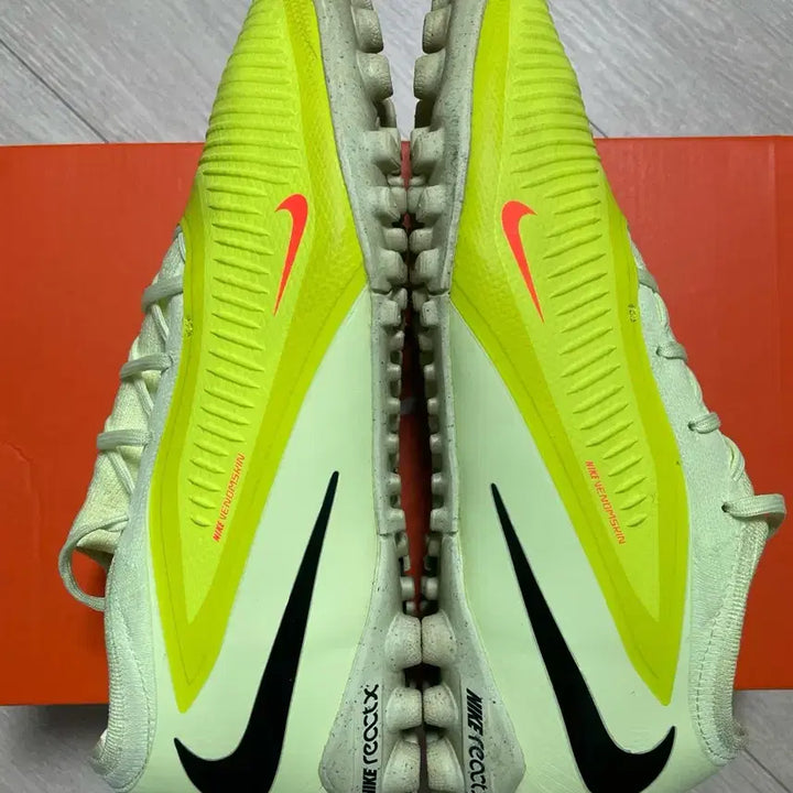 [BUNJANG] Nike Phantom 6 Pro TF 275 Futsal Shoes / 나이키 팬텀6 프로 TF 275 풋살화