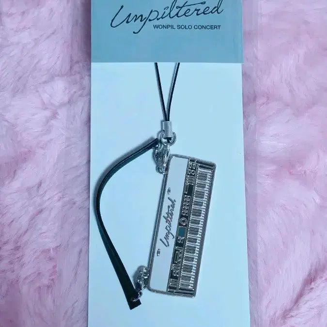 [BUNJANG] DAY6 Wonpil Solo Concert Goods Metal Keyring Keyboard / 데이식스 원필 솔콘 굿즈 md 메탈키링 키보드