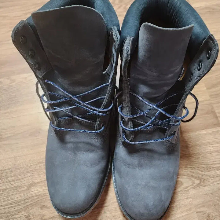 [BUNJANG] Timberland 6-Inch Grey Boots Size 275 / 팀버랜드 6인치 부츠 그레이 275