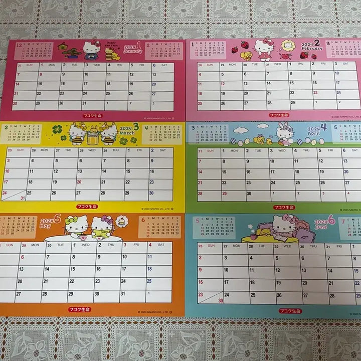 [BUNJANG] 2023 Hello Kitty Sheet Calendar / 2023 산리오 헬로키티 시트 달력 탁상달력 고전문구 잡화