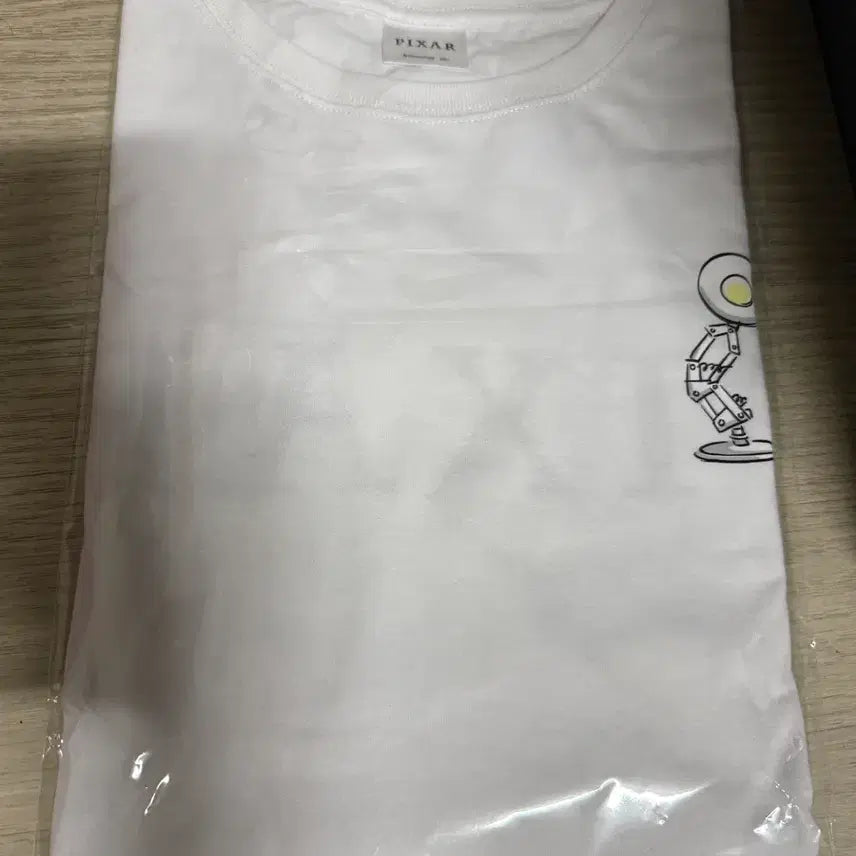[BUNJANG] Pixar Kuji B Prize T-Shirt (Free Size) / 택포4)픽사 쿠지 B상 티셔츠 프리사이즈 판매합니다