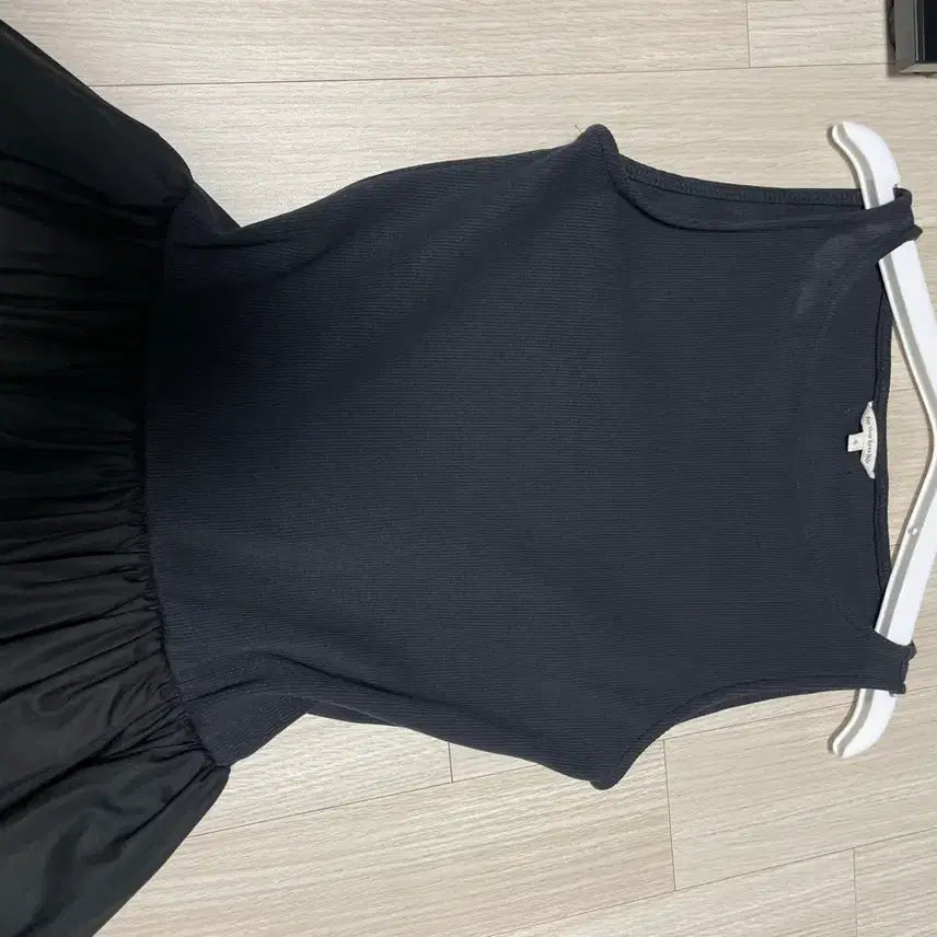 [BUNJANG] For Your Eyes Only Shirring Maxi Dress Black / 포유어아이즈온리 tia 셔링 맥시 원피스 블랙