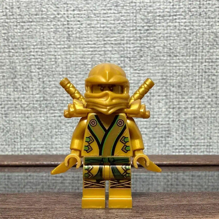 [BUNJANG] LEGO Ninjago Gold Ninja Lloyd Minifigure / 레고 닌자고 골드닌자 로이드 미니피규어