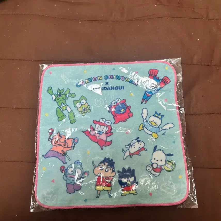 [BUNJANG] Crayon Shin-chan x Sanrio Collaboration Hand Towel / 짱구 x 산리오 캐릭터 핸드타월