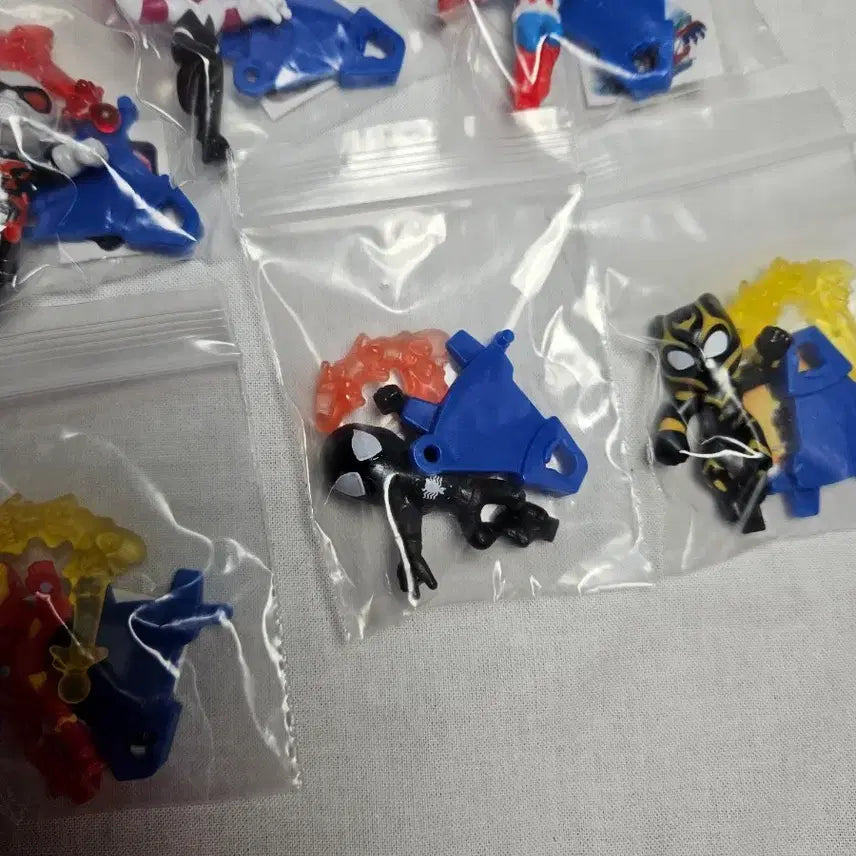 [BUNJANG] Kinder Joy Marvel Avengers Full Set (8 Variants) / 킨더조이  마블 어벤져스 어밴져스 8종 모두