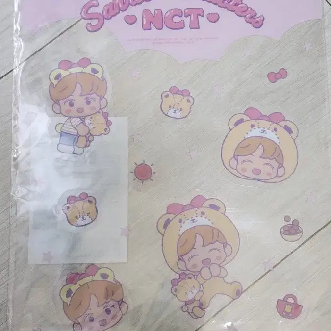 [BUNJANG] Sanrio NCT Haechan Sticker / 산리오 NCT 콜라보 스티커 해찬