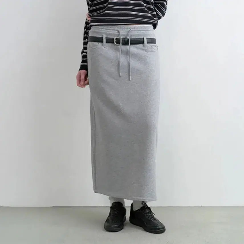 [BUNJANG] Lowla Lowla Belt Set Slit Sweat Skirt Grey / 로라로라 벨트 세트 슬릿 스웻 스커트 그레이