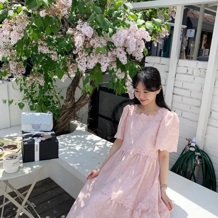[BUNJANG] Biciini Cherry Blossom Punch Dress Pink (Petite) / 바이씨니 벚꽃펀칭 원피스 핑크 키작녀